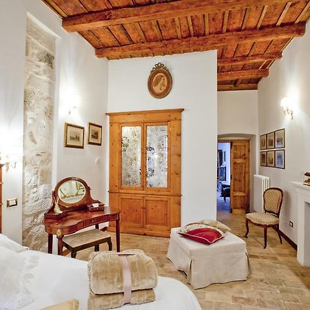 B&B Il Marchese Del Grillo Sulmona Rom bilde
