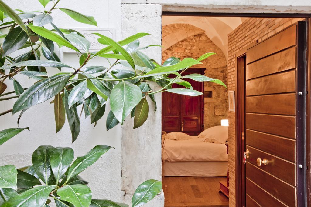 B&B Il Marchese Del Grillo Sulmona Rom bilde