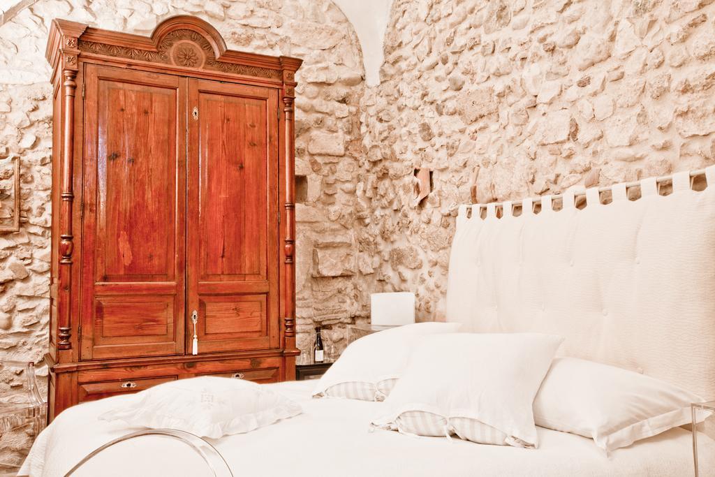 B&B Il Marchese Del Grillo Sulmona Rom bilde